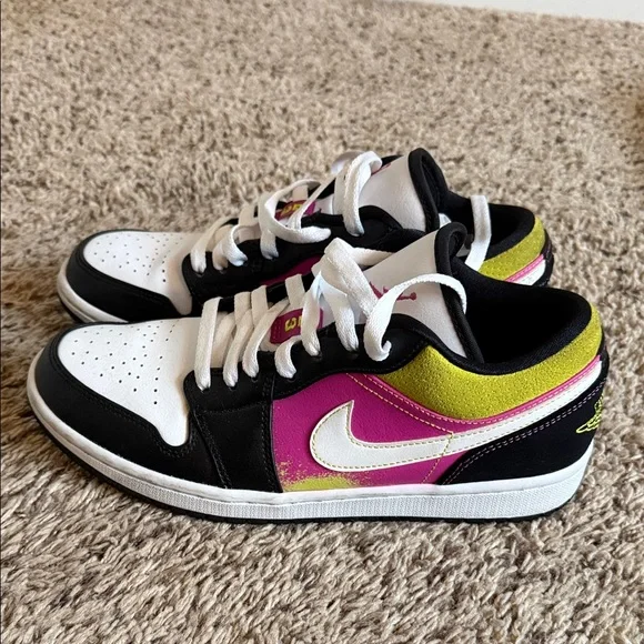 Jordan Womens’ Black, Pink, and White Sneakers - Picture 3 of 6